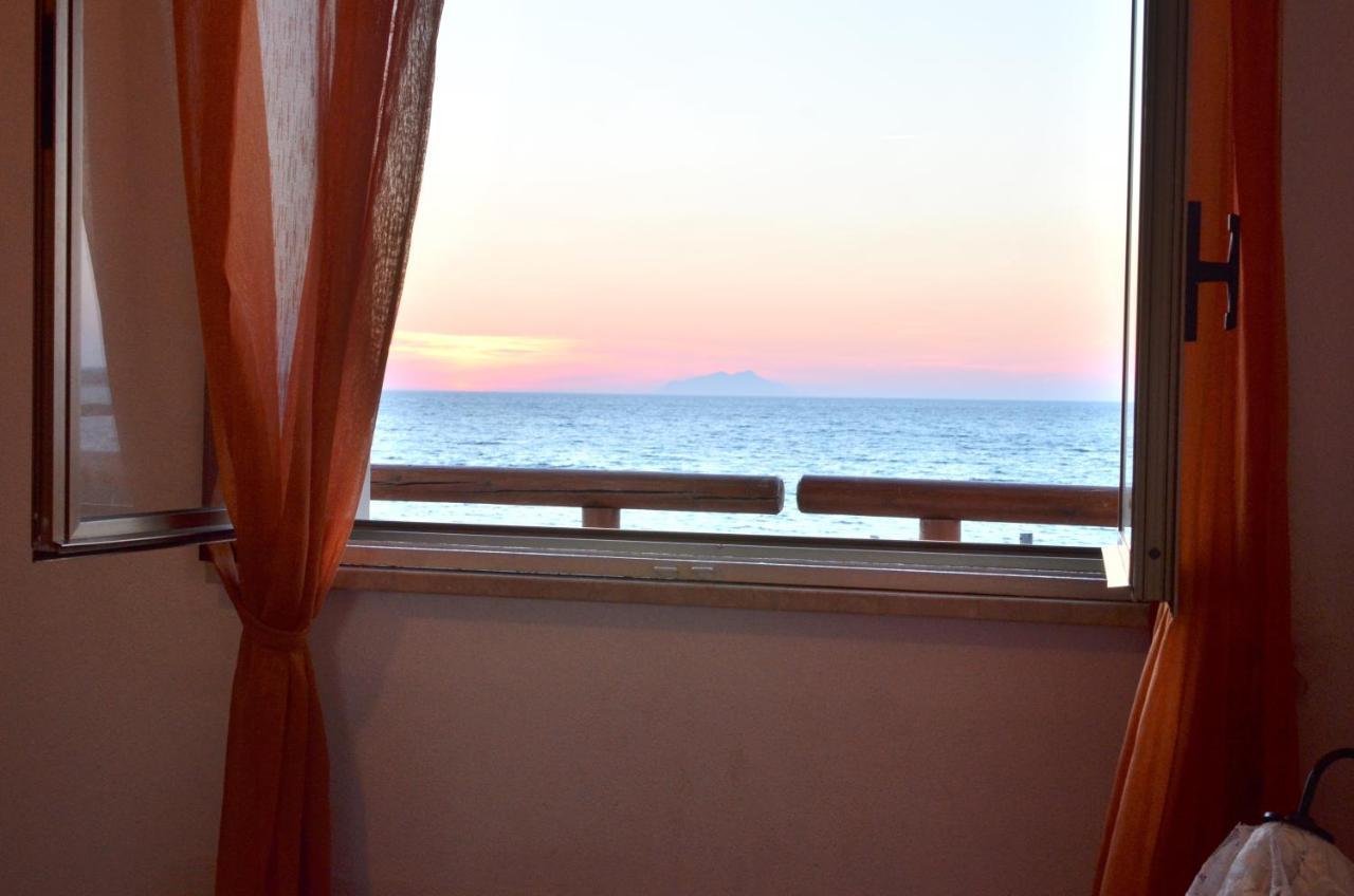 Villa Casa Al Mare Con Splendida Vista Sul Mare Petrosino Exterior foto